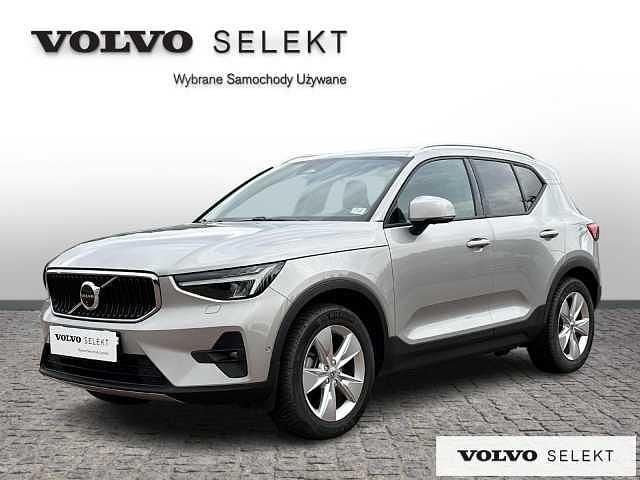 Srebrny Używany 2024 Volvo XC40 SUV | 155 000 zł (Dobra cena) - Obraz 1/3