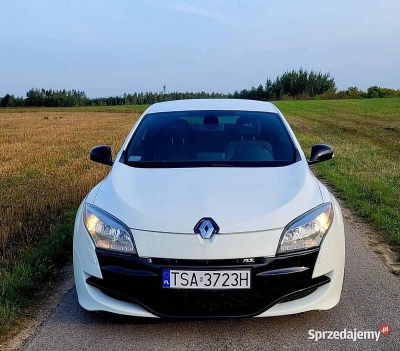 Używany Renault Mégane III R.S. 140 KM (102 kW) 2010 Biały Coupe