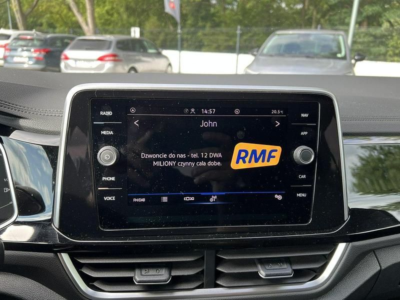 Używany VW T-Roc R-line 150 KM (110 kW) 2022 Czerwony (metalik) SUV