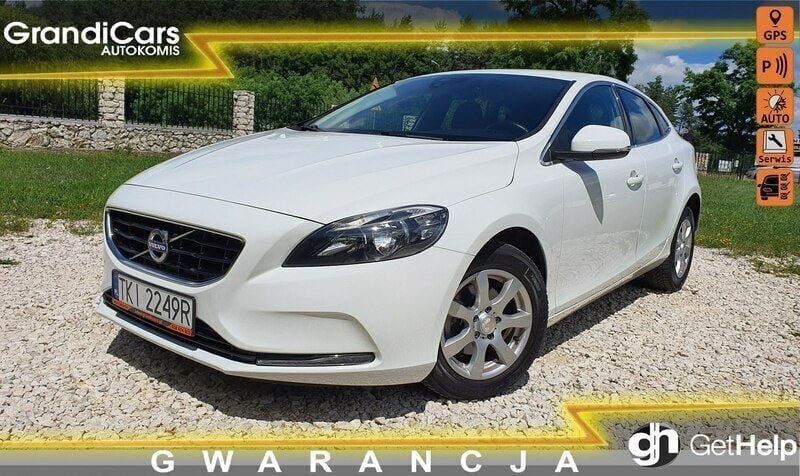 Biały Używany 2015 Volvo V40 Momentum Kombi | 36 800 zł (Uczciwa cena) - Obraz 1/4