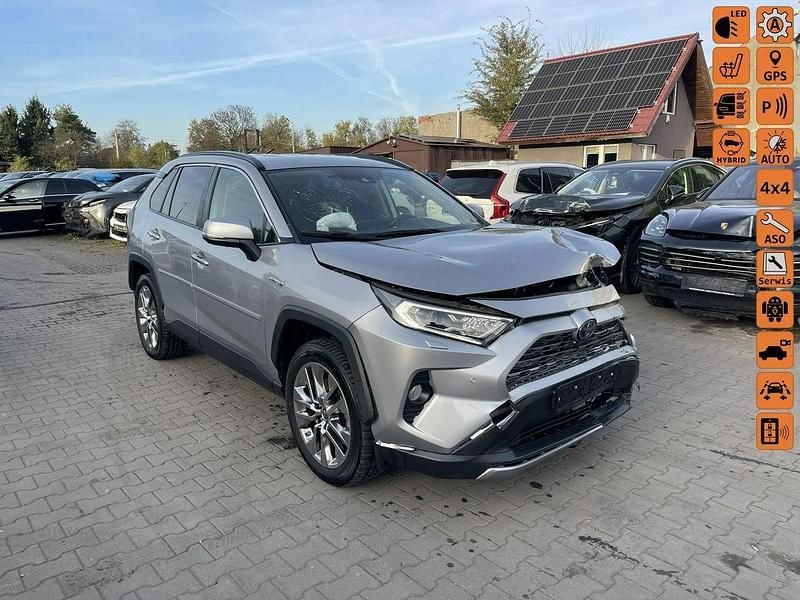 Szary (metalik, perła) Używany 2021 Toyota RAV4 Hybrid SUV | 69 900 zł - Obraz 1/4