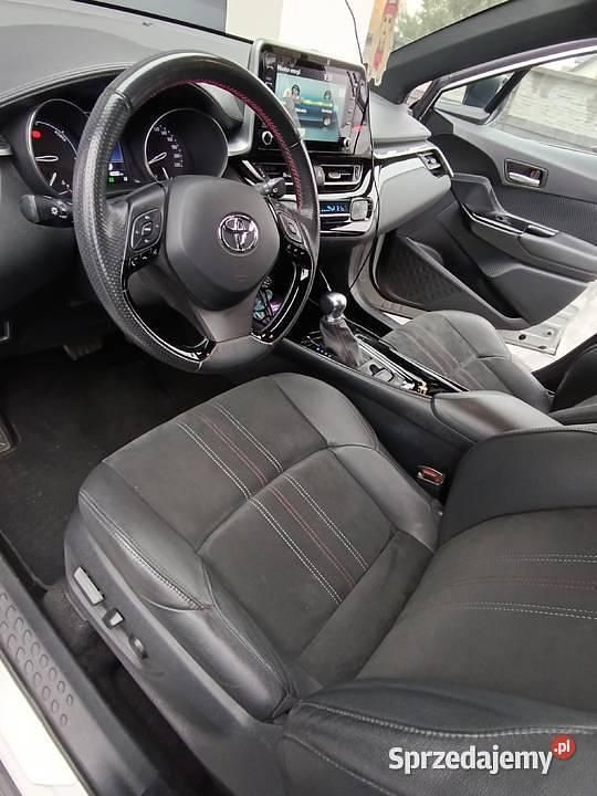 Używany Toyota C-HR 184 KM (135 kW) 2021 Biały SUV