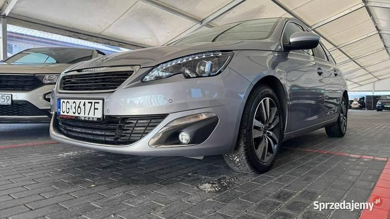 Używany Peugeot 308 SW 150 KM (110 kW) 2015 Szary Kombi