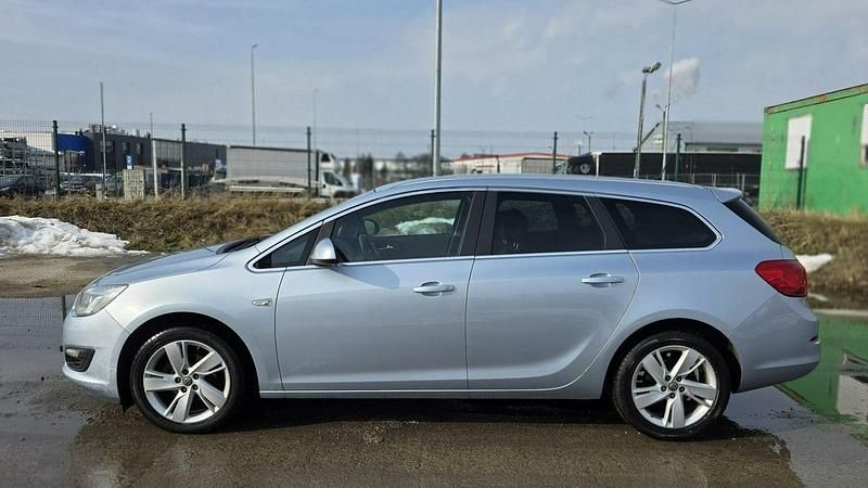 Używany Opel Astra 140 KM (102 kW) 2015 Niebieski jasny (metalik) Kombi