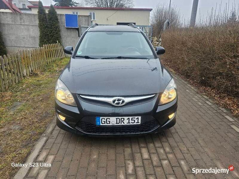 Używany 2010 Hyundai i30 Kombi | 15 999 zł (Dość drogi) - Obraz 1/4