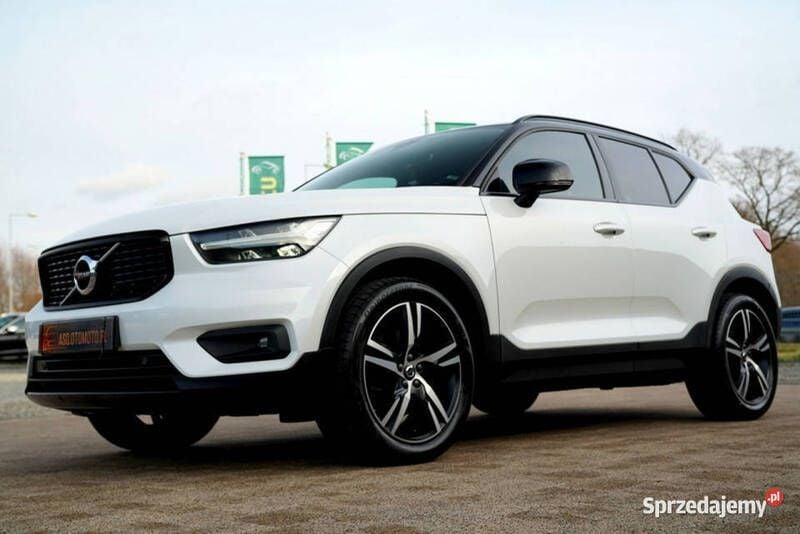 Biały Używany 2019 Volvo XC40 R-Design SUV | 120 894 zł (Dość drogi) - Obraz 1/4
