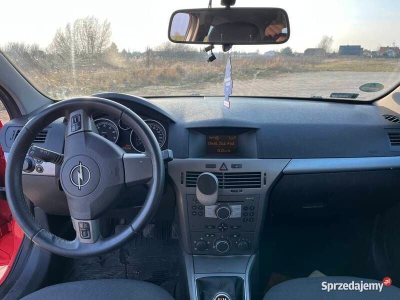 Używany Opel Astra GTC 2006 Czerwony Coupe