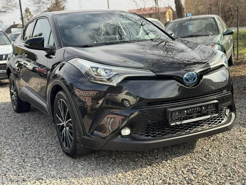 Używany Toyota C-HR 158 KM (116 kW) 2018 Czarny (metalik) SUV