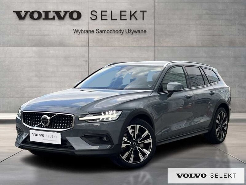 Szary Używany 2024 Volvo V60 CC Kombi | 219 900 zł (Uczciwa cena) - Obraz 1/3