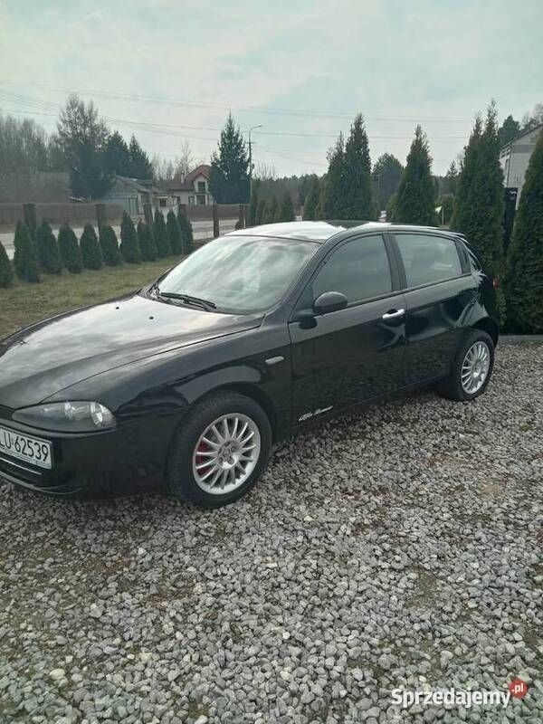 Czarny Używany 2010 Alfa Romeo 147 Hatchback | 12 800 zł - Obraz 1/4