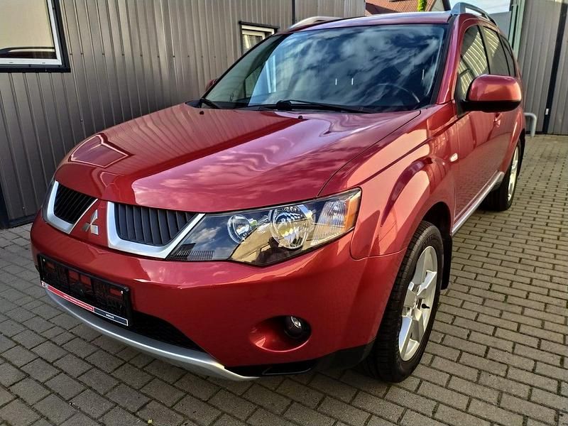 Czerwony ciemny Używany 2008 Mitsubishi Outlander SUV | 28 900 zł (Dość drogi) - Obraz 1/4