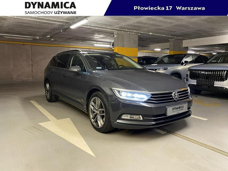 Szary Używany 2016 VW Passat Kombi | 51 900 zł - Obraz 1/4