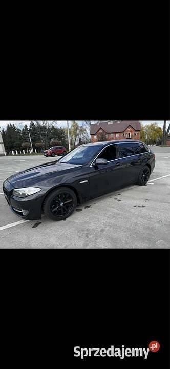 Szary Używany 2012 BMW 525 Kombi | 24 500 zł (Super Cena) - Obraz 1/4