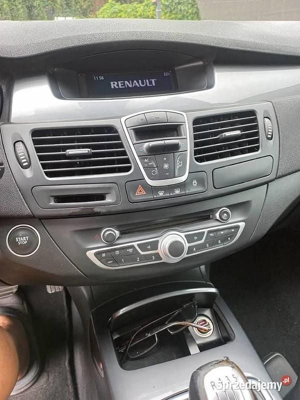 Używany Renault Laguna III 140 KM (102 kW) 2010