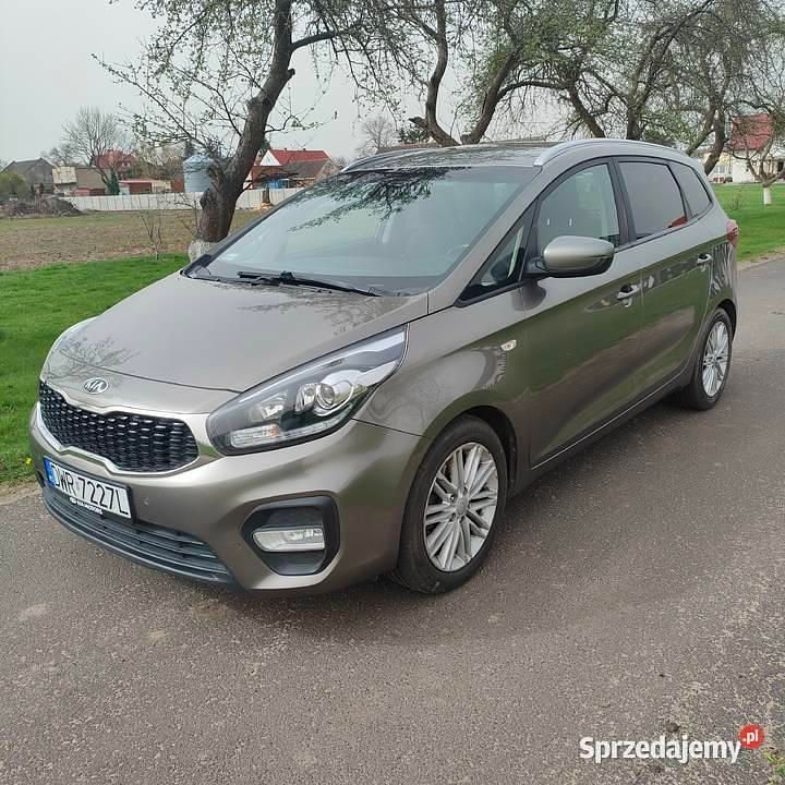 Złoty Używany 2018 Kia Carens Minivan | 40 500 zł (Uczciwa cena) - Obraz 1/4