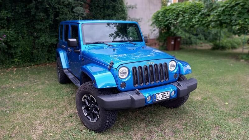 Używany Jeep Wrangler Sahara 2015 Niebieski SUV