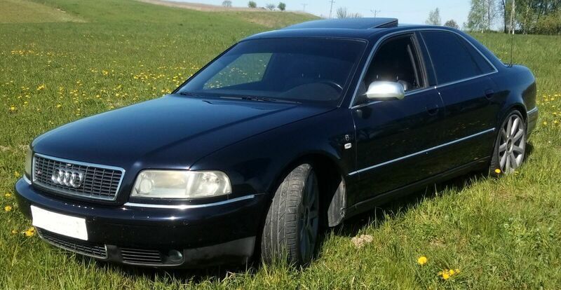 Inny kolor Używany 2001 Audi S8 Sedan/Limuzyna | 15 000 zł - Obraz 1/4
