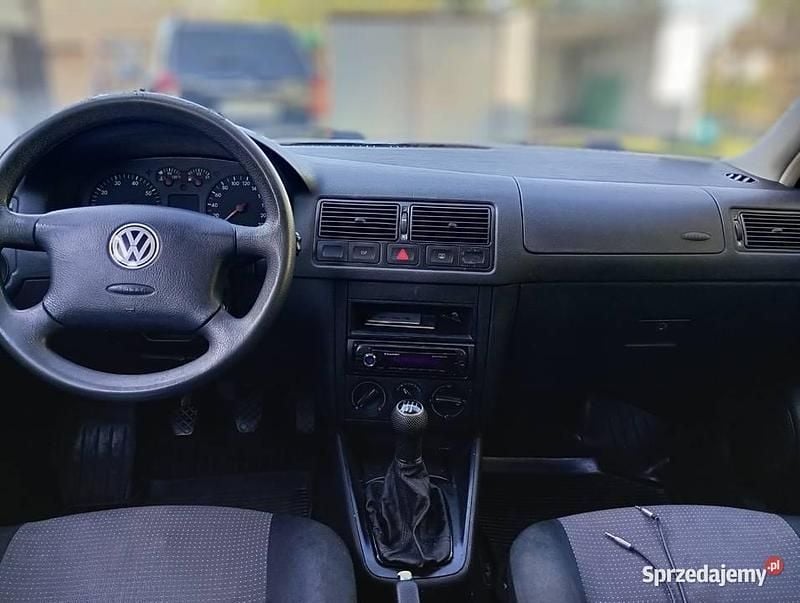 Używany VW Golf IV 75 KM (55 kW) 2001