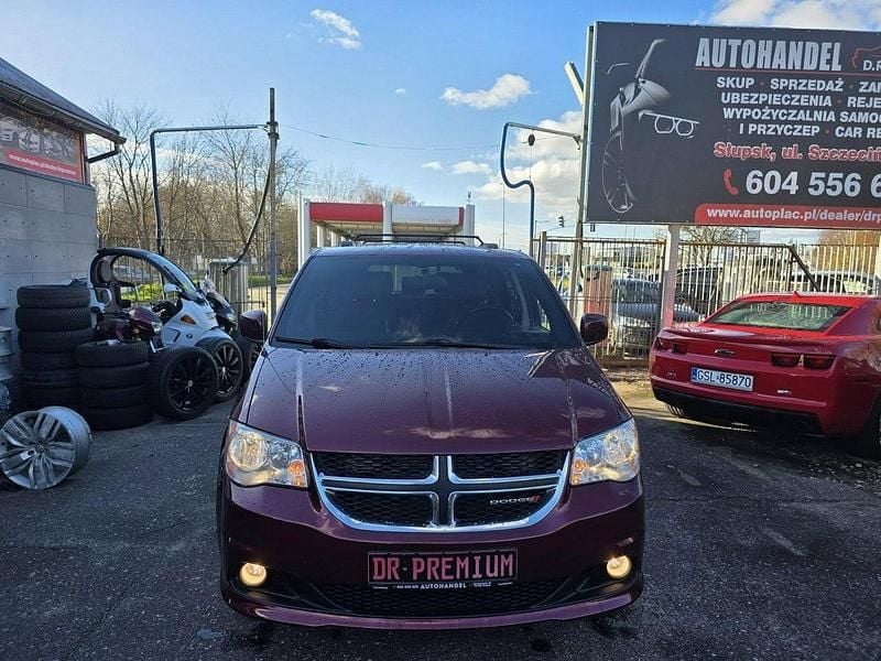 Używany Dodge Grand Caravan 286 KM (210 kW) 2020 Bordowy Minivan