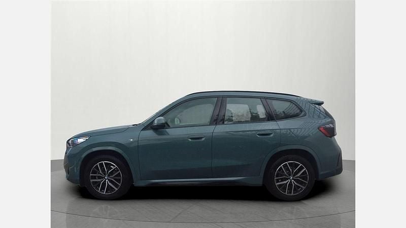 Używany BMW X1 Luxury Line 136 KM (100 kW) 2025 Zielony cape york metalizowany SUV