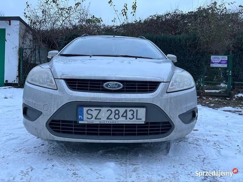 Srebrny Używany 2009 Ford Focus Kombi | 11 500 zł (Dość drogi) - Obraz 1/4