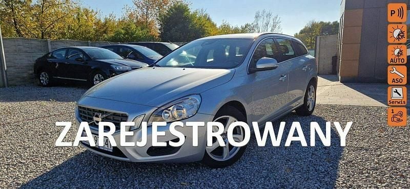 Srebrny Używany 2011 Volvo V60 Kombi | 25 900 zł (Uczciwa cena) - Obraz 1/4