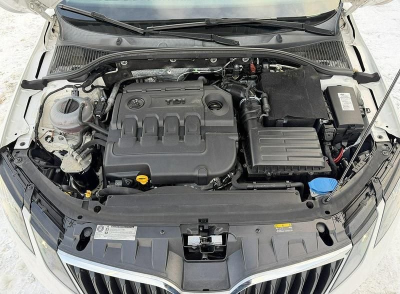 Używany Skoda Octavia 150 KM (110 kW) 2017 Biały Kombi