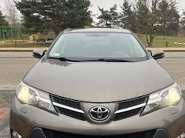Beżowy Używany 2015 Toyota RAV4 SUV | 49 500 zł (Dobra cena) - Obraz 1/4