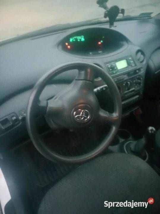 Używany 2004 Toyota Yaris Sedan/Limuzyna | 3950 zł (Uczciwa cena) - Obraz 1/3