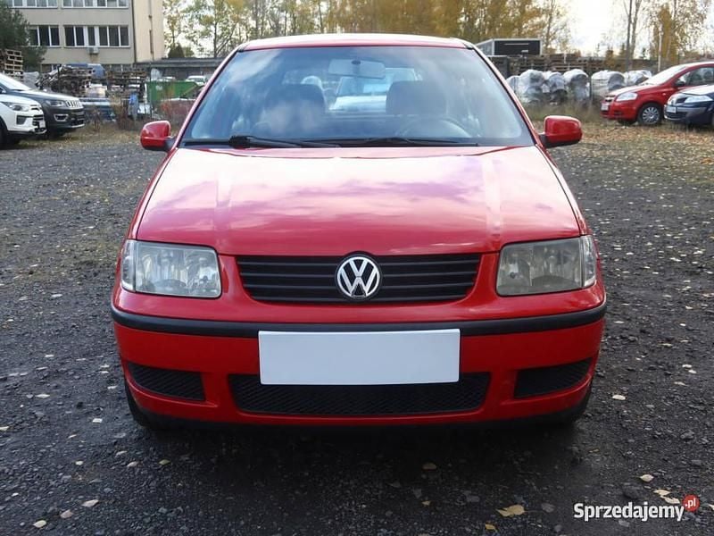 Czerwony Używany 2000 VW Polo Hatchback | 1999 zł (Uczciwa cena) - Obraz 1/4