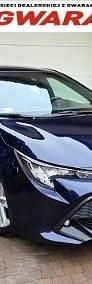 Używany Toyota Corolla Comfort 122 KM (89 kW) 2022 Granatowy Hatchback