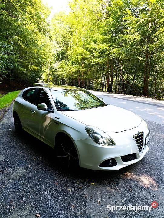 Używany 2013 Alfa Romeo Giulietta Hatchback | 26 900 zł (Uczciwa cena) - Obraz 1/4