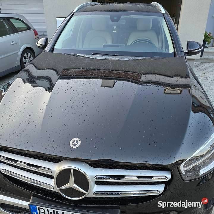 Używany Mercedes GLC300e 2021 Czarny SUV