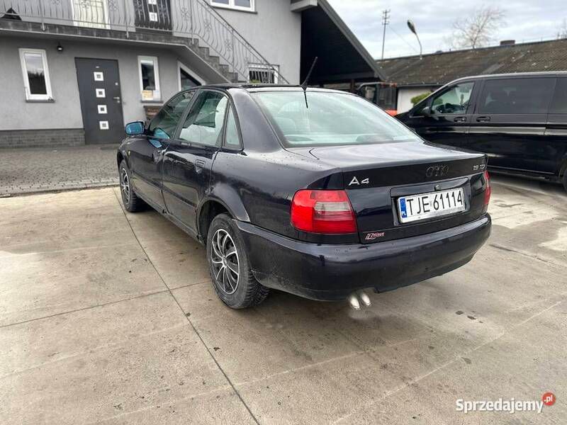 Granatowy Używany 1998 Audi A4 Sedan/Limuzyna | 3999 zł (Uczciwa cena) - Obraz 1/2