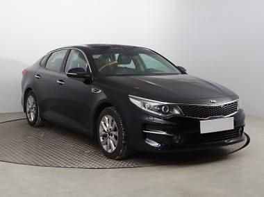 Używany Kia Optima 141 KM (103 kW) 2015 Czarny Sedan/Limuzyna