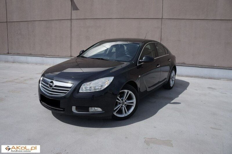 Używany Opel Insignia 130 KM (95 kW) 2009 Czarny Sedan/Limuzyna