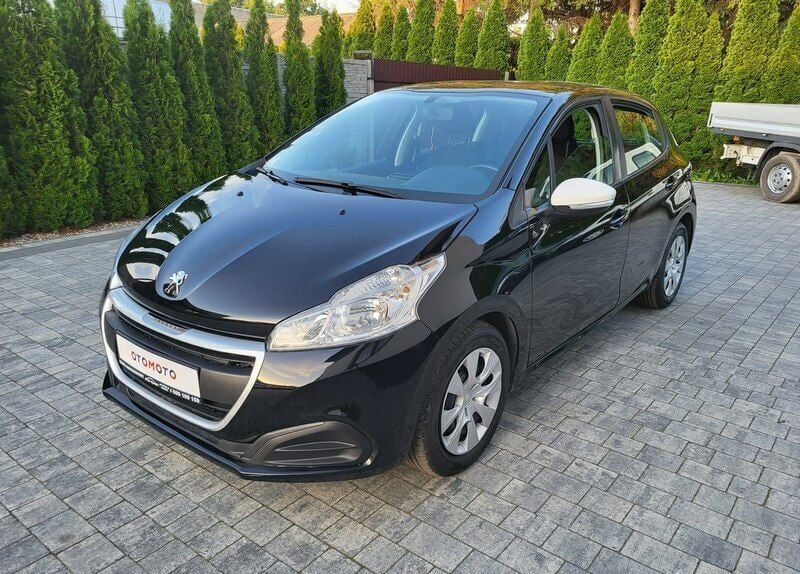 Używany Peugeot 208 68 KM (50 kW) 2019 Czarny Hatchback