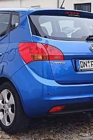 Używany Kia Venga 90 KM (66 kW) 2010 Niebieski Hatchback