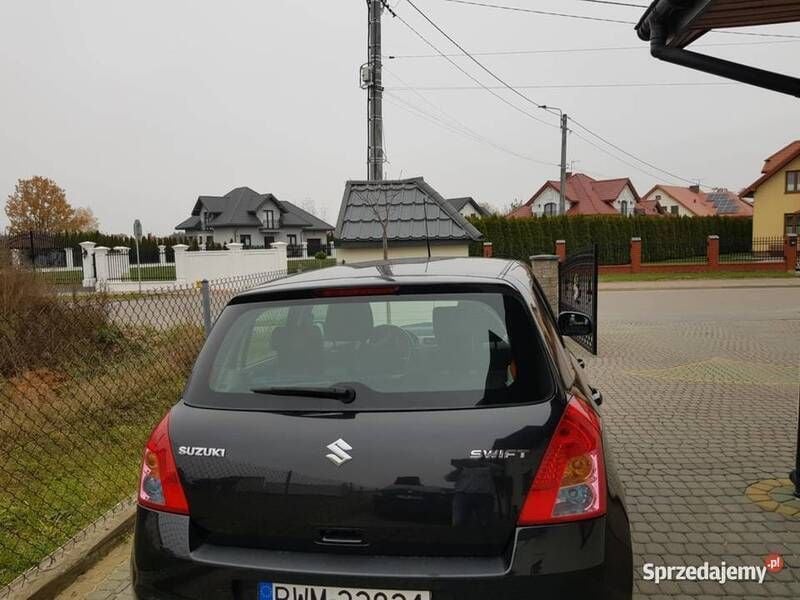 Używany Suzuki Swift 2009 Czarny Hatchback