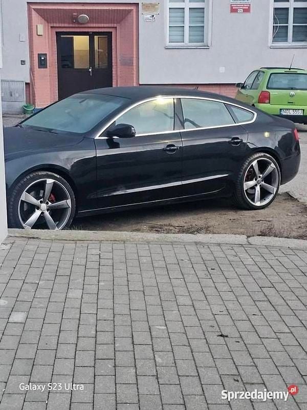 Czarny Używany 2012 Audi A5 Sportback Hatchback | 28 000 zł - Obraz 1/4