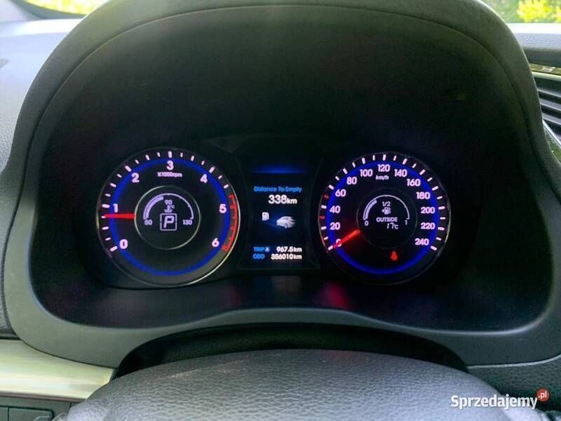 Używany Hyundai i40 2013 Czarny Kombi