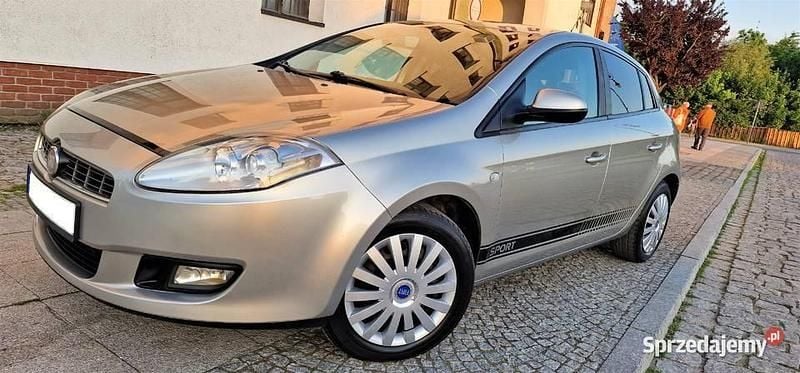 Złoty Używany 2008 Fiat Bravo Hatchback | 8800 zł (Dobra cena) - Obraz 1/4