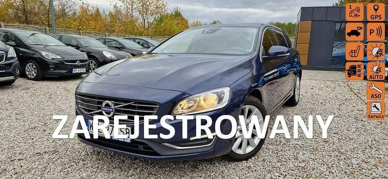Niebieski ciemny (metalik) Używany 2015 Volvo V60 Summum Kombi | 46 900 zł (Uczciwa cena) - Obraz 1/4