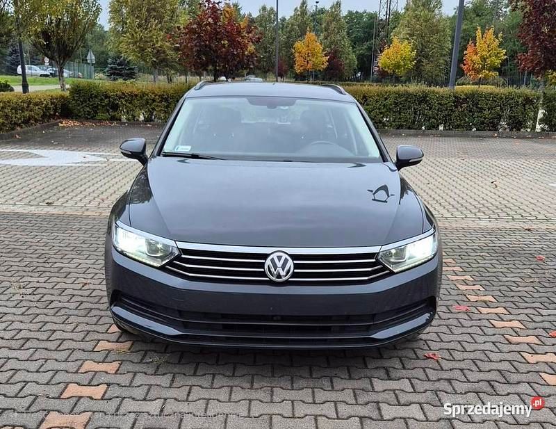 Szary Używany 2015 VW Passat Kombi | 40 999 zł (Dość drogi) - Obraz 1/4