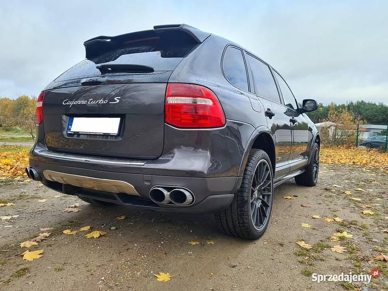 Używany Porsche Cayenne Turbo S 2009 Brązowy SUV