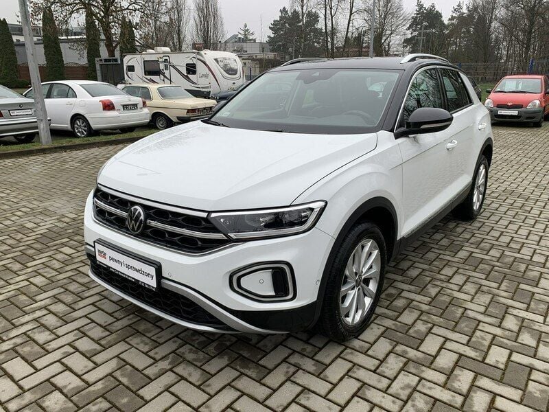 Biały (metalik) Używany 2022 VW T-Roc Style SUV | 128 900 zł (Drogi) - Obraz 1/4