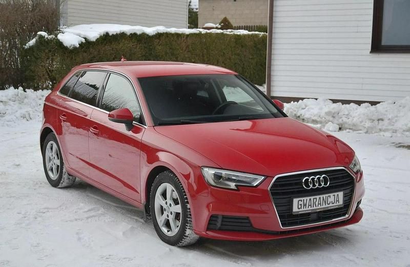 Używany Audi A3 150 KM (110 kW) 2017 Czerwony Sedan/Limuzyna
