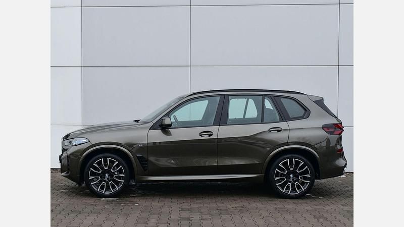 Używany BMW X5 Comfort Edition 286 KM (210 kW) 2025 Brązowy manhattan metalizowany SUV