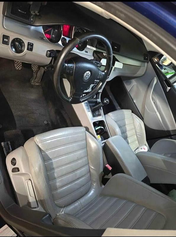 Używany VW Passat 2008 Niebieski Kombi