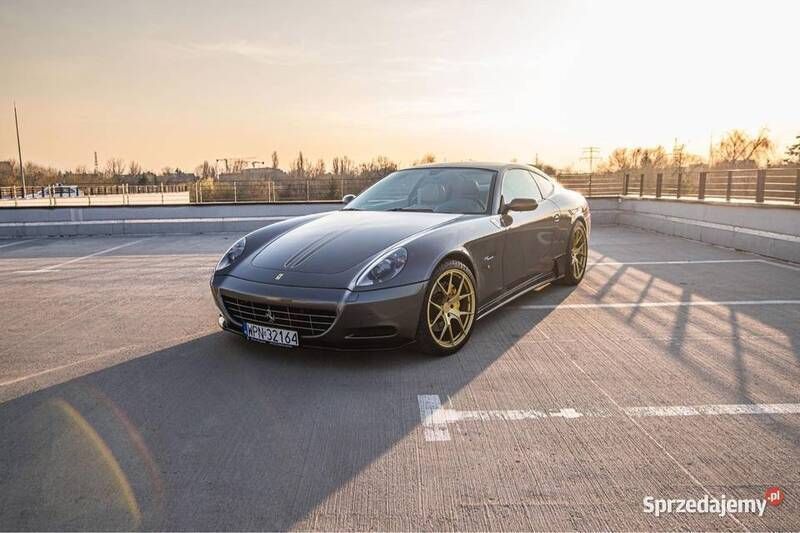 Szary Używany 2008 Ferrari 612 Coupe | 599 000 zł - Obraz 1/4